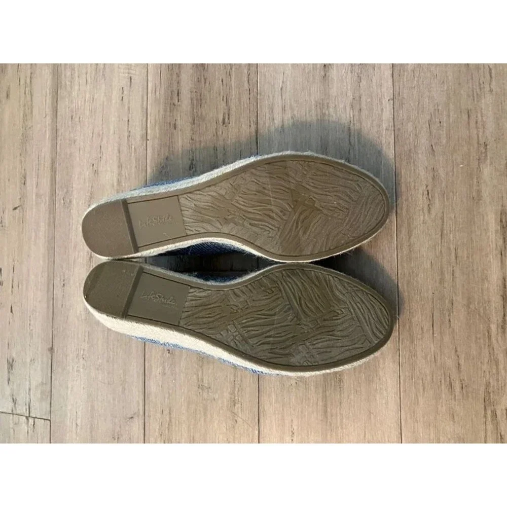 Life Stride blue women’s wedge espadrilles size 9.5